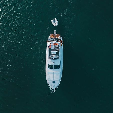Discoverboat - Pita - Exclusive Boat&Breakfast Bari Exteriör bild