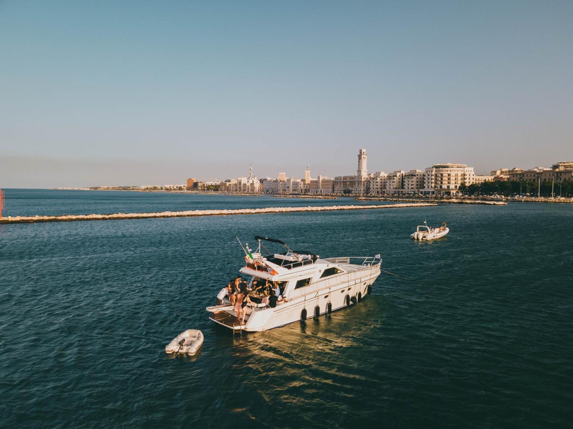 Discoverboat - Pita - Exclusive Boat&Breakfast Bari Exteriör bild