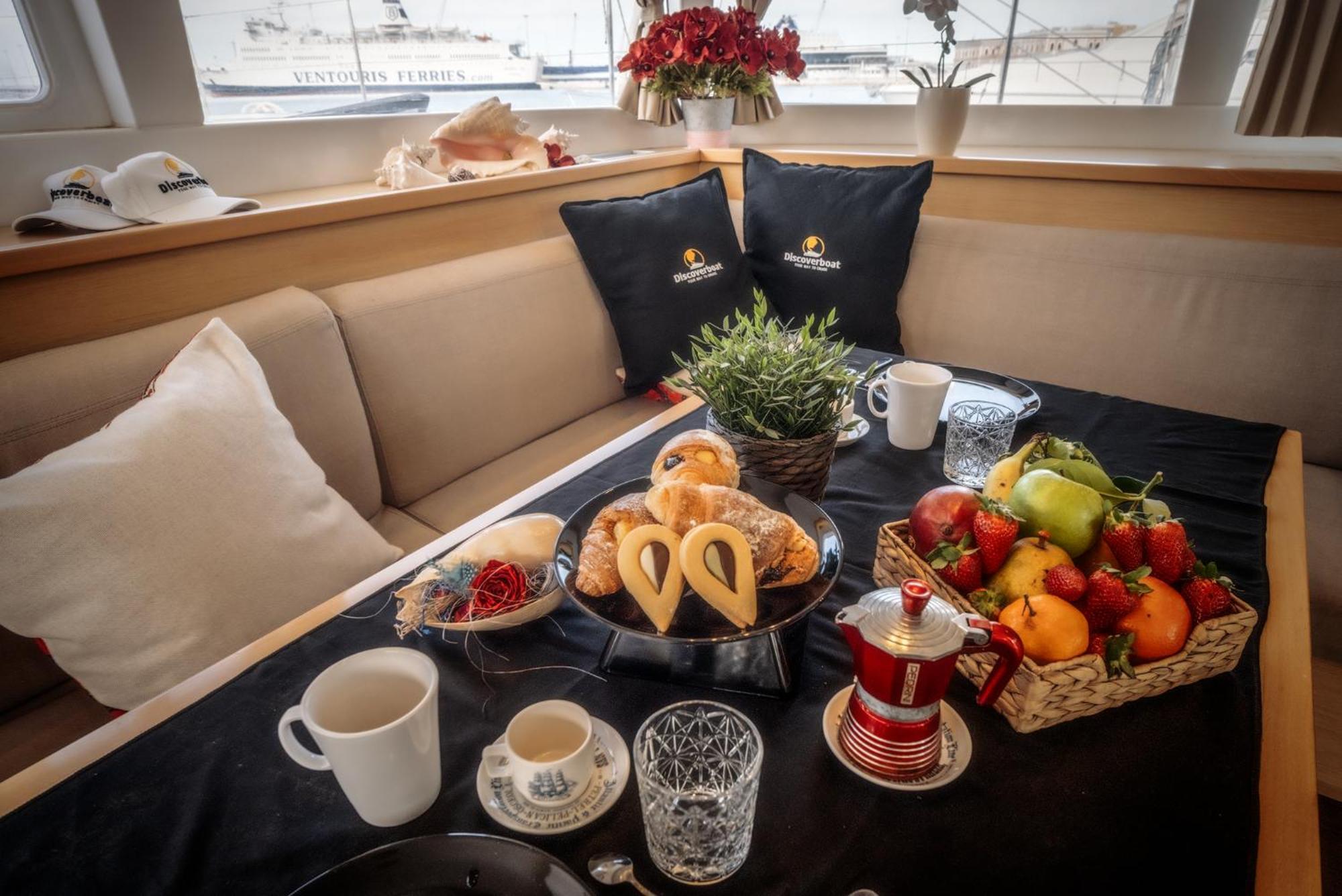 Discoverboat - Pita - Exclusive Boat&Breakfast Bari Exteriör bild